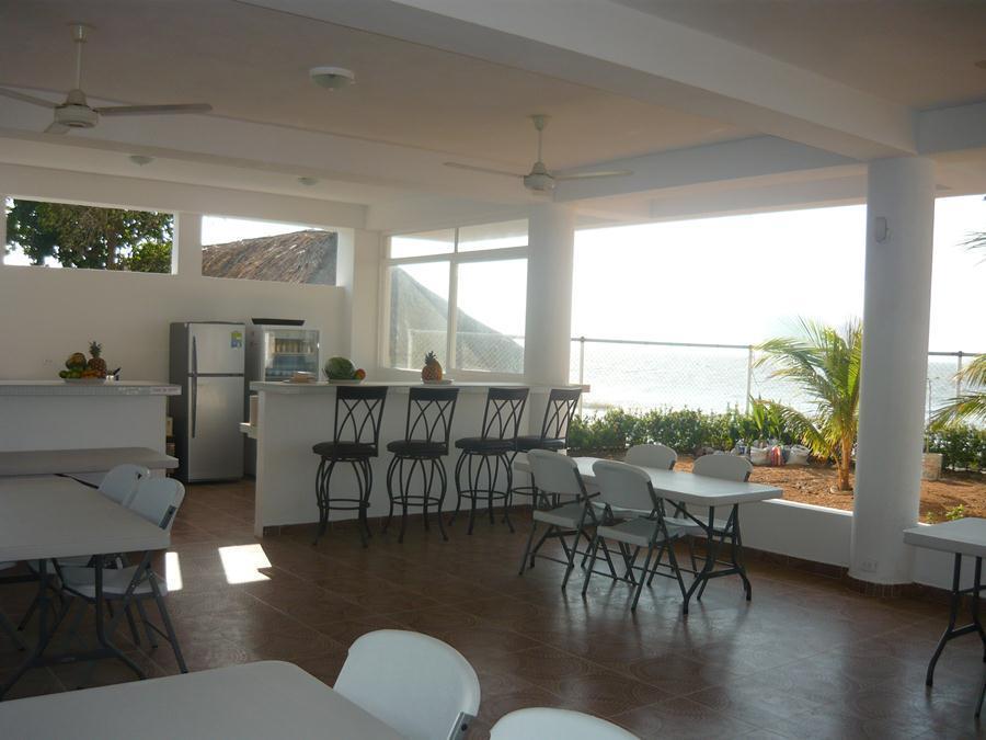 Hotel Emblema Playa Manzanillo Exterior photo