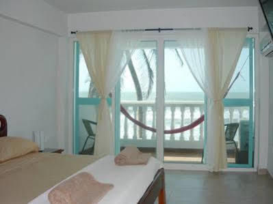 Hotel Emblema Playa Manzanillo Exterior photo